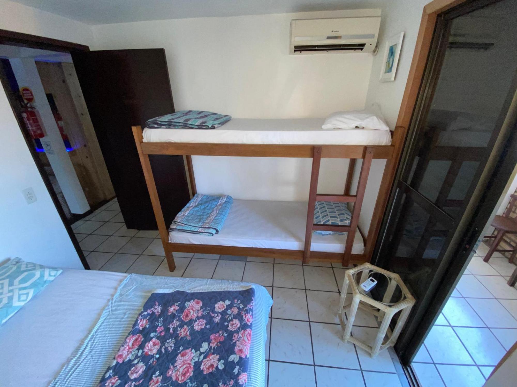 Quatro Ilhas Beach Hostel Bombinhas Eksteriør bilde